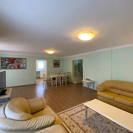 Pine Club Apart Gasthof Kusadası