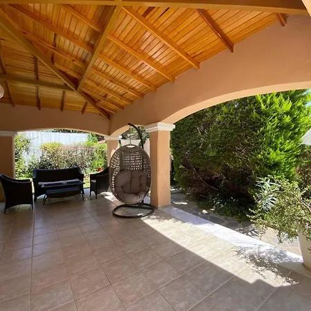 Pine Club Apart Gasthof