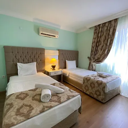 Pine Club Apart Gasthof