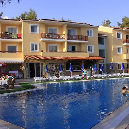 Pine Club Apart Gasthof 4*