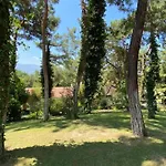 Pensión Pine Club Apart Kusadasi