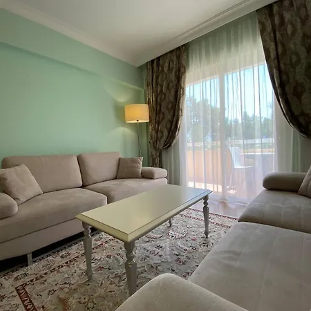 Vendégház Pine Club Apart