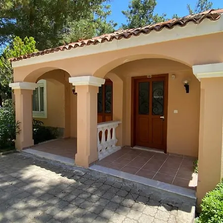 Guest house Pine Club Apart 4*